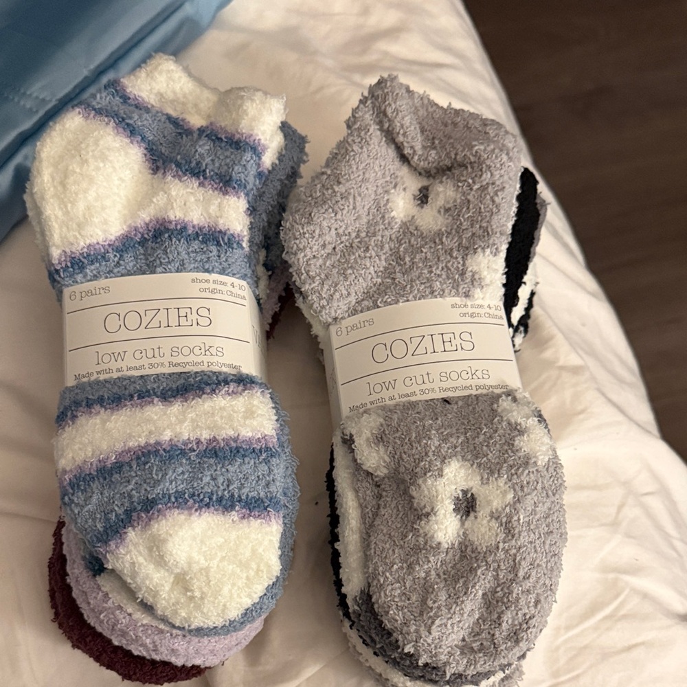 Cozy Low Cut Fuzzy Socks - Blue, White & Gray Floral Pairs